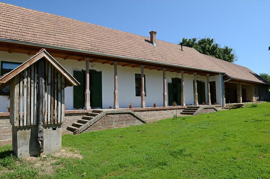 Zengoalja Vendeghaz Hotel Erzsebet Luaran gambar